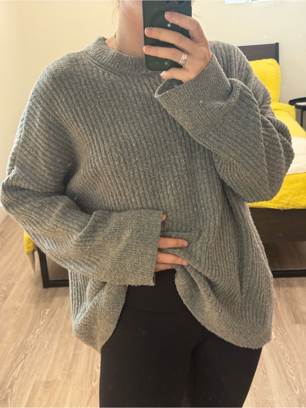 Abercrombie & Fitch Gray Ribbed Crewneck Sweater